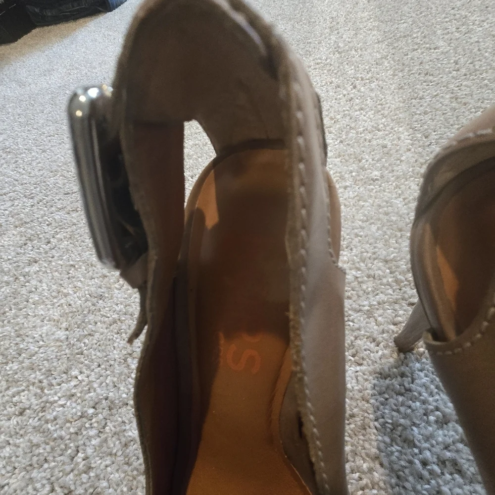 Michael Kors Women's Tan Peep Toe Heels